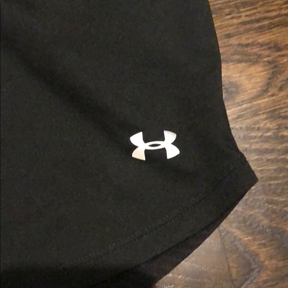 Under Armour Workout Tee - Picture 2 of 5